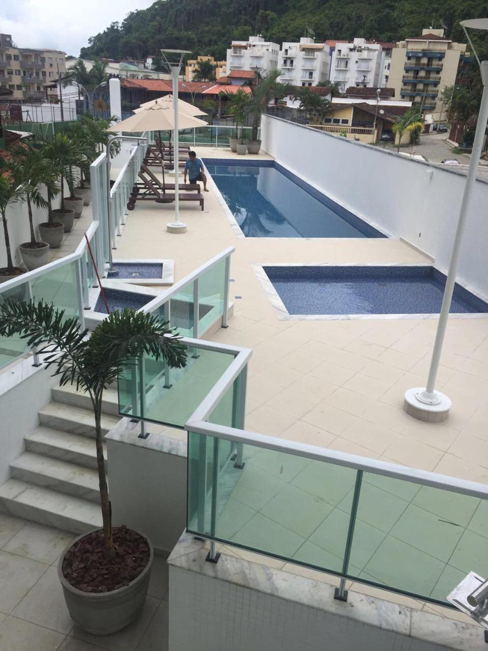Apartamento Em Ubatuba - Praia Grande Com Wifi Gratuito, Rede De Protecao E Todo Conforto Que Voce Merece Bagian luar foto